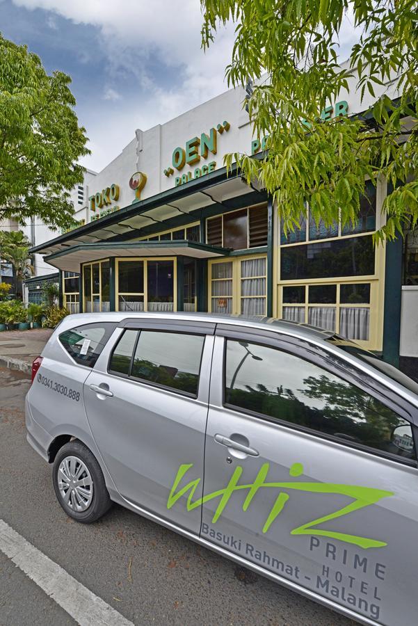 Whiz Prime Hotel Basuki Rahmat Malang Kültér fotó